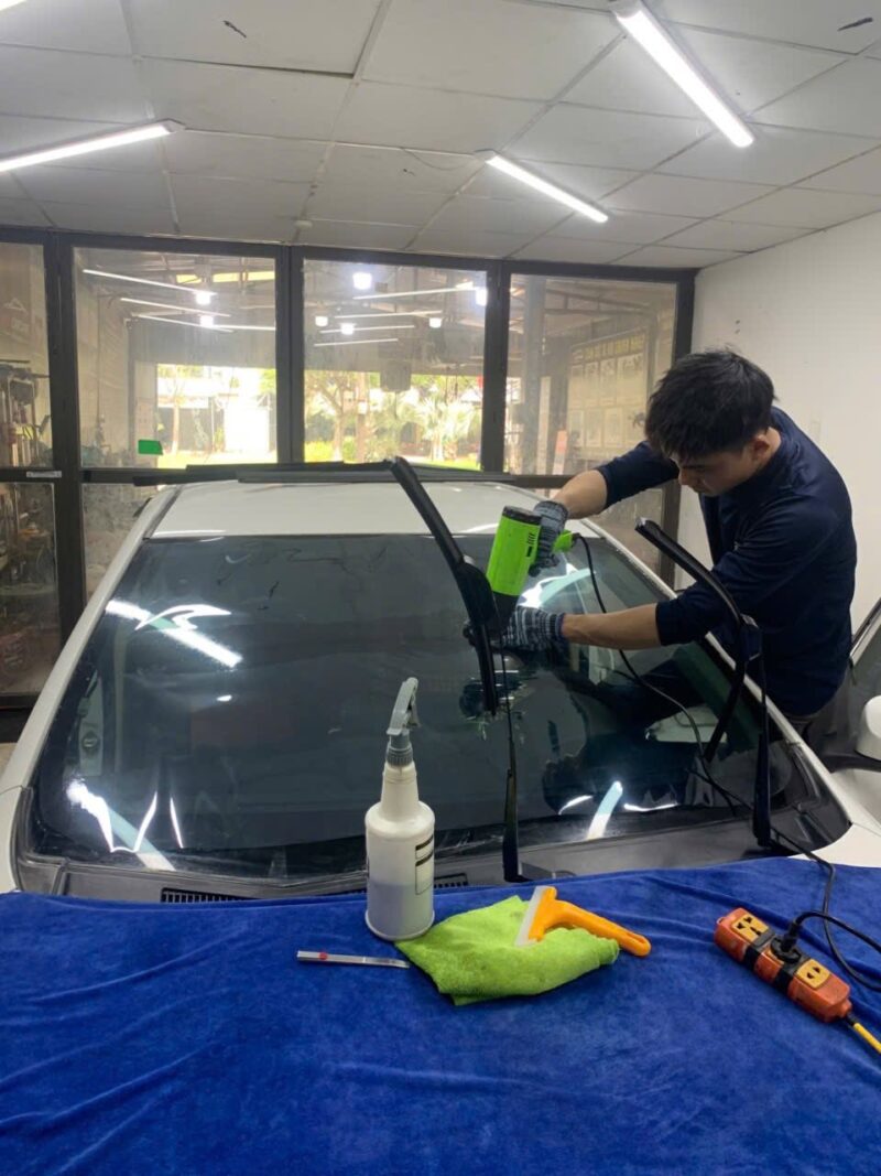 Vios dán phim cách nhiệt Ceramax