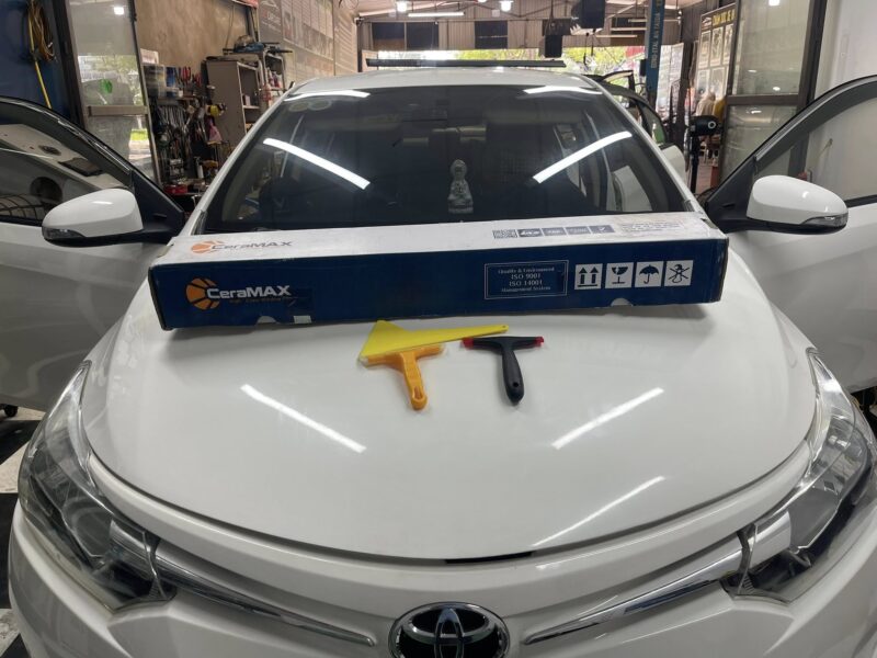 Vios dán phim cách nhiệt Ceramax
